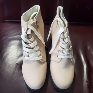 Elegant Lace-Up Cream Boots